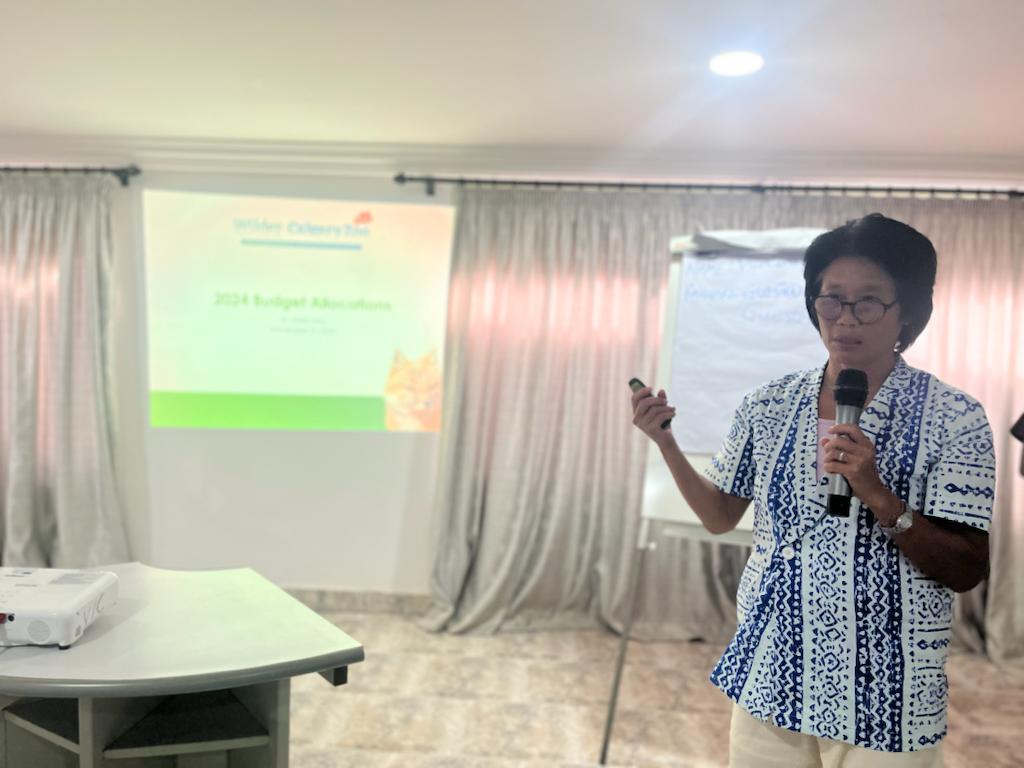 Dr. Mary Liao giving a short presentation at the Abu Lagoon 2nd Stakeholder/Partnership Meeting